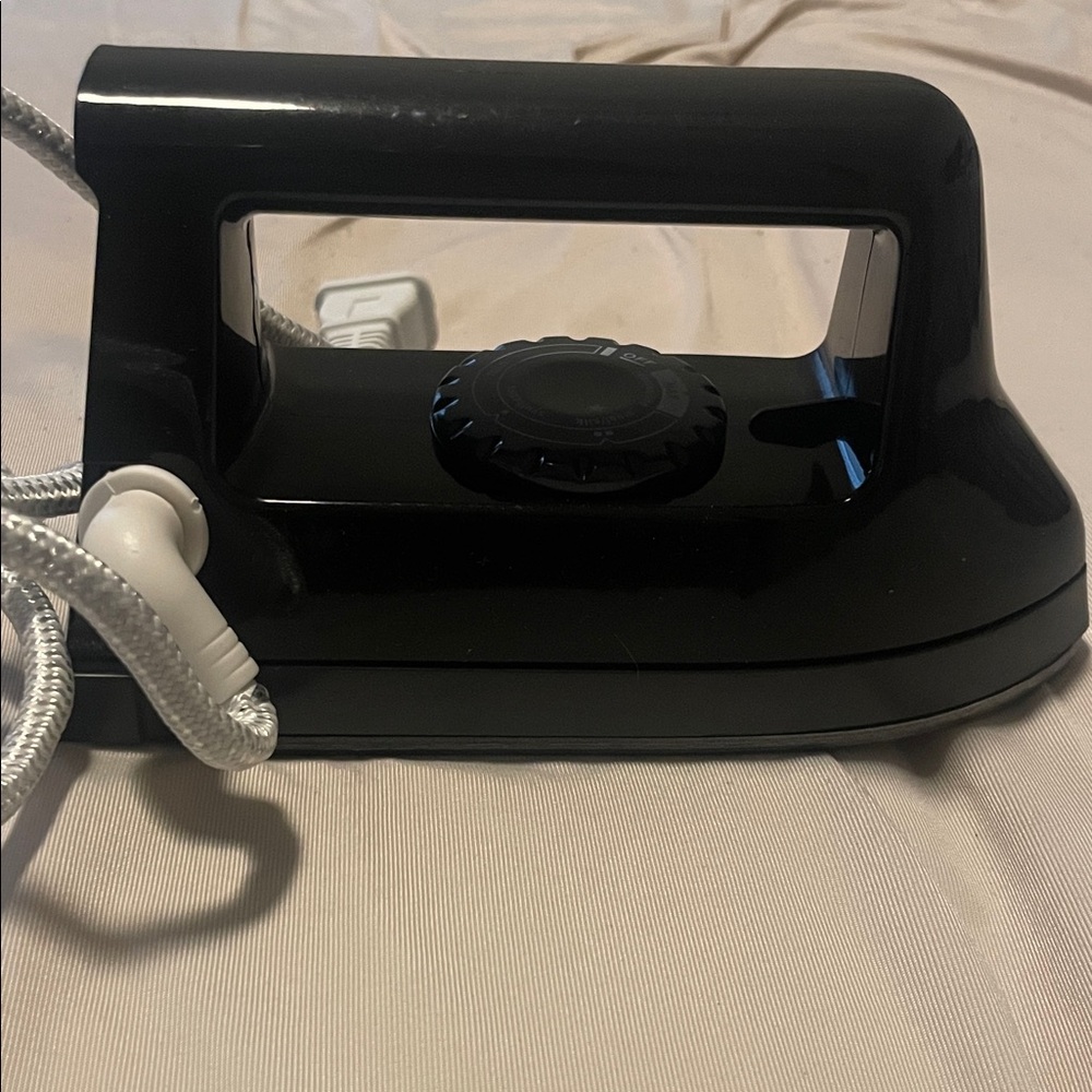 Mini craft iron